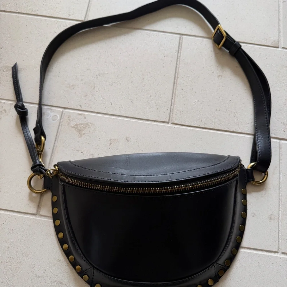 Isabel Marant Black Leather Studded Convertible Shoulder/Waist Bag - Picture 5 of 7